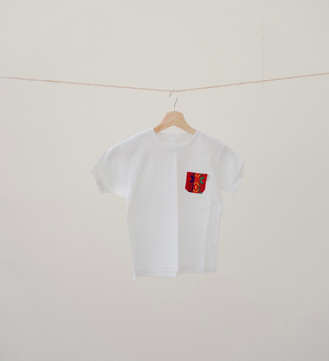 Playera discount blanca infantil