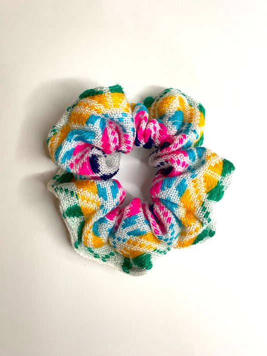 Scrunchie arcoíris mexicano